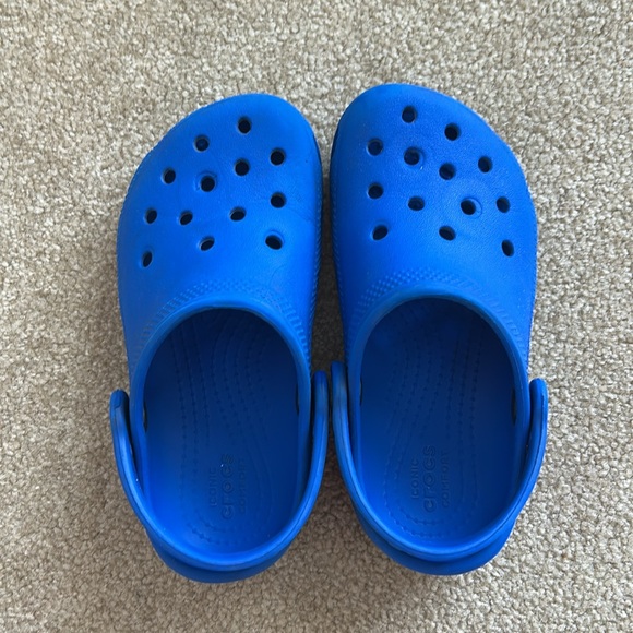 Croc - Picture 4 of 7